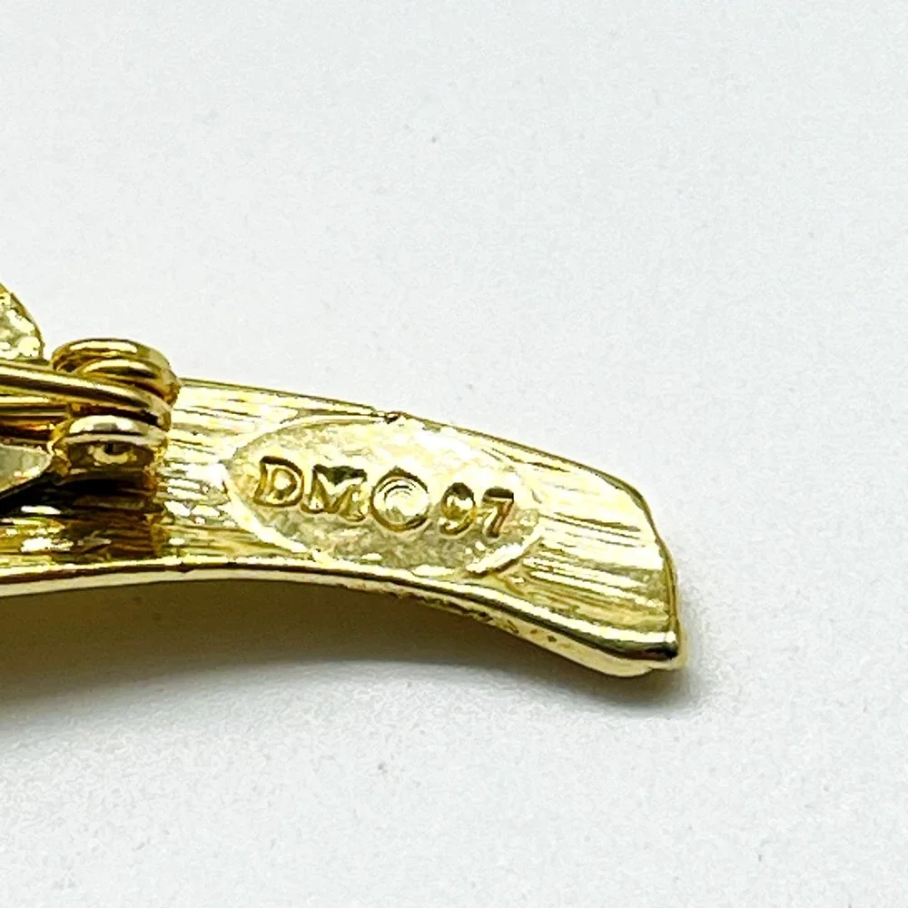 Signed DM97 Red Rhinestone Flower Brooch Pin Gold Tone Floral Bouquet Vintage